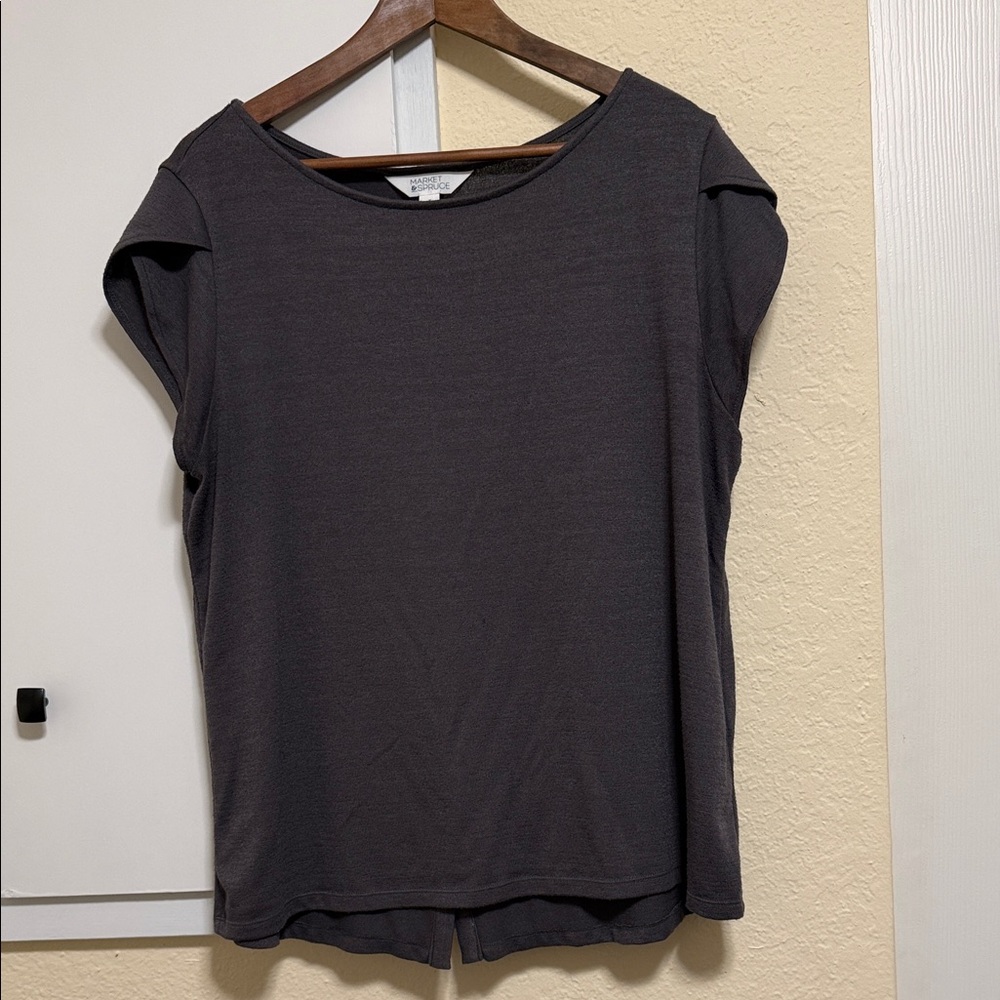 Market & Spruce Charcoal Tee